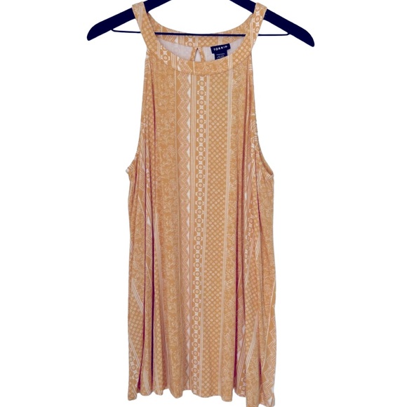 Torrid Sleeveless Cutaway Tank Keyhole Back Yellow White - Picture 2 of 4